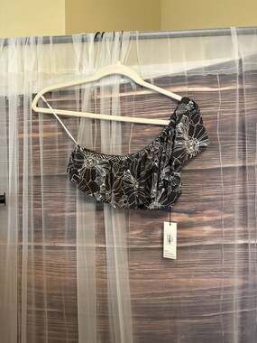 Unsubscribed Black Floral One-Shoulder Ruffle Bikini Top